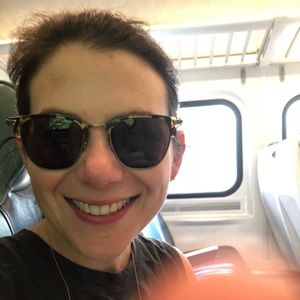 Meet your Posher, Samantha